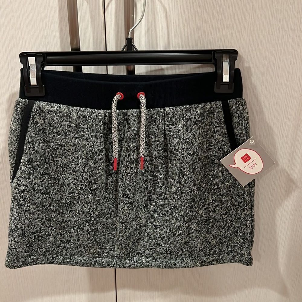 🎉1 hr sale🎉Gap skirt